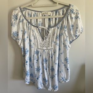 Abercrombie & Fitch top